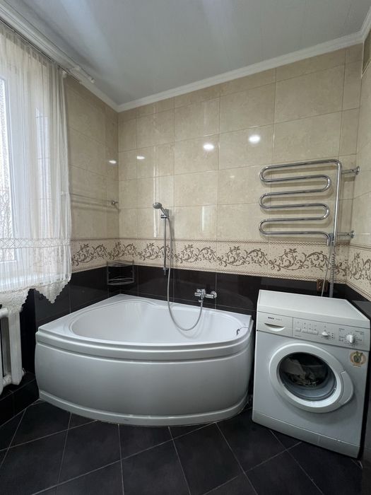 Будинок Солонка ,Львів,кутова ділянка продаж