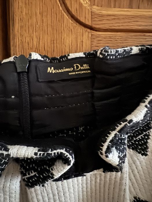 Стильна біло-чорна спідниця Massimo Dutti