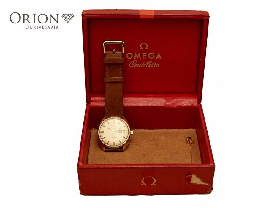 Omega Seamaster Cosmic Day-Date