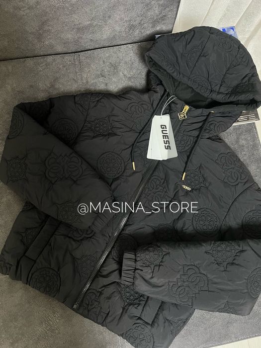 Нова жіноча куртка Guess XS чорна демісезон осінь весна оригінал лого