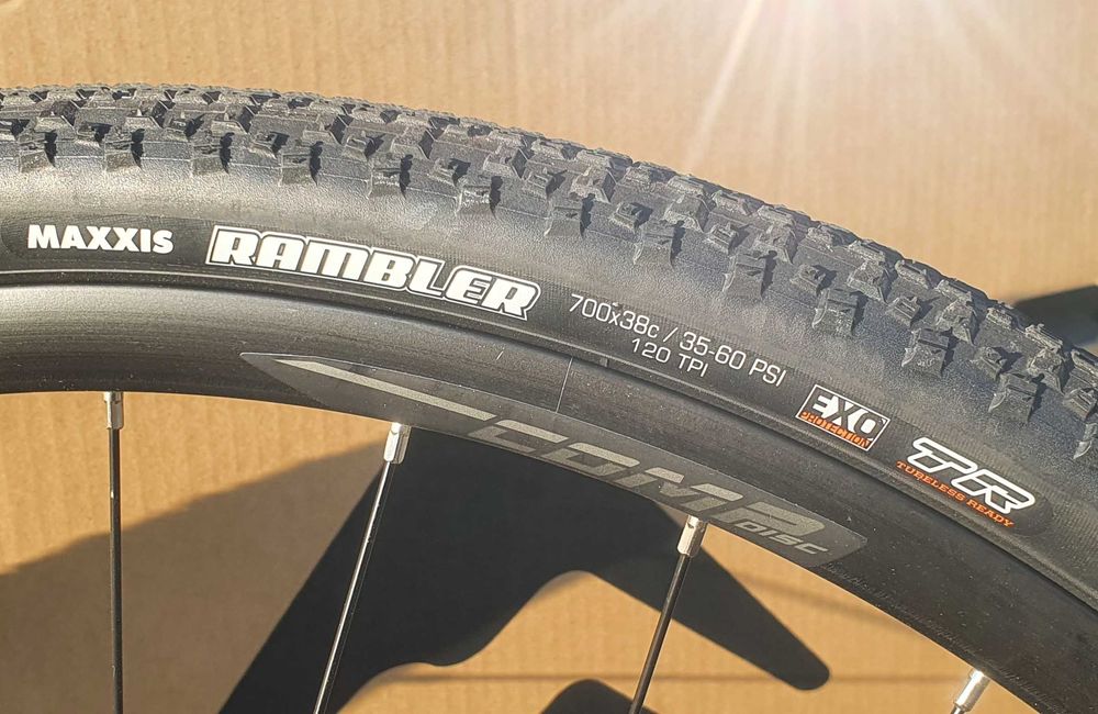Merida Silex 200 NOWY rok modelowy 2023 rozmiar "M"  Gravel Super rama