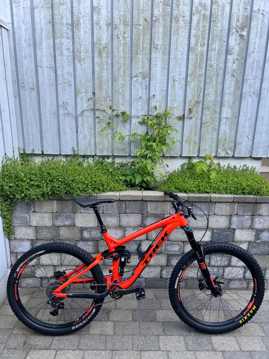 Trek Slash 9 - Rama M/L (17,5/18,5") - koła 27,5"