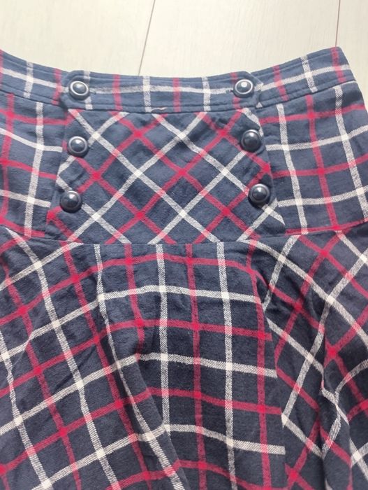 Spódnica w kratę do kolan serious sally m 38