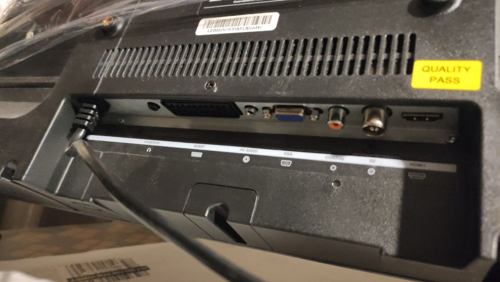 TV Manta LED 32 cale telewizor MPEG 4 DVB-T