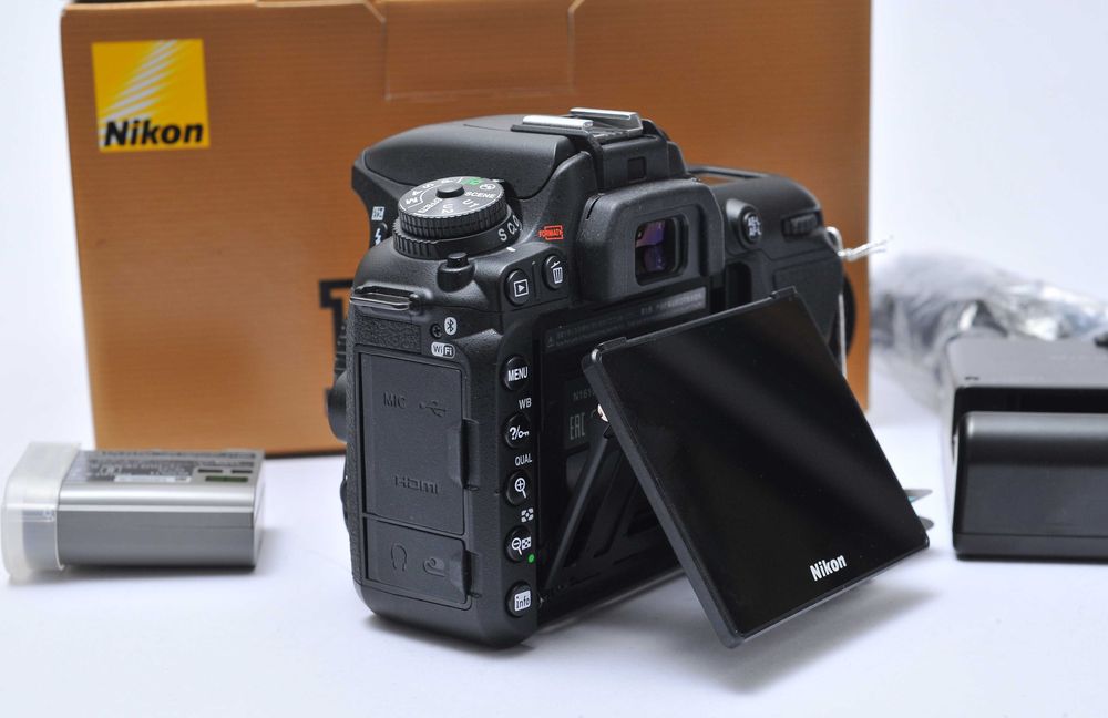 Nikon D7500 (seminova)