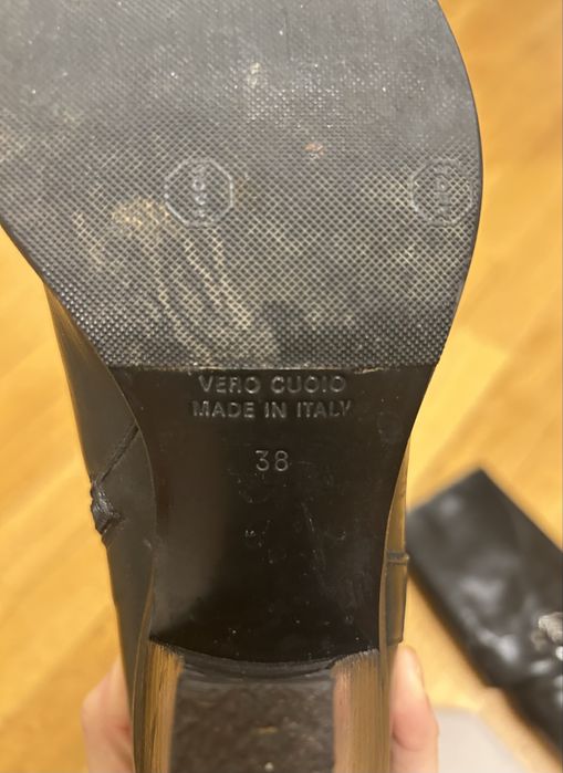 Черевики жіночі , казаки , Cesare Paciotti , 38 розмір