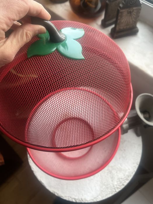 Cesta de Frutas em forma de Maçã