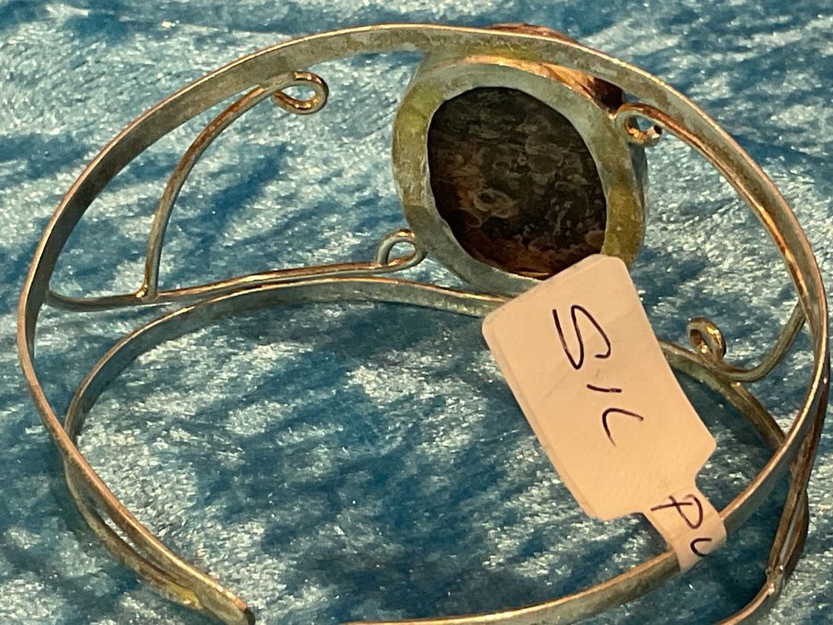 Pulseira em prata 925 pedra linda ,anúncios abaixo