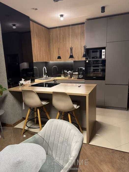 Бучанський р-н м. Вишневе шикарна видова квартира ЖК "Акварелі 2"