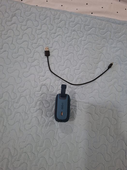 Coluna JBL  , pouco tempo de uso.