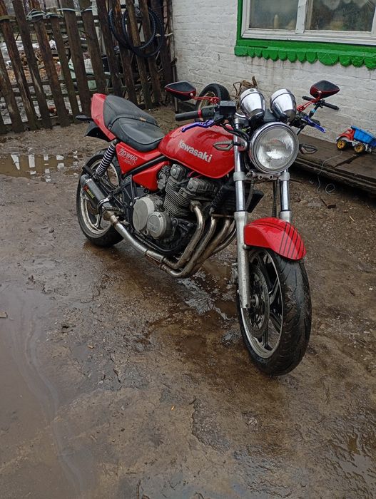 Kawasaki zephyr 550
