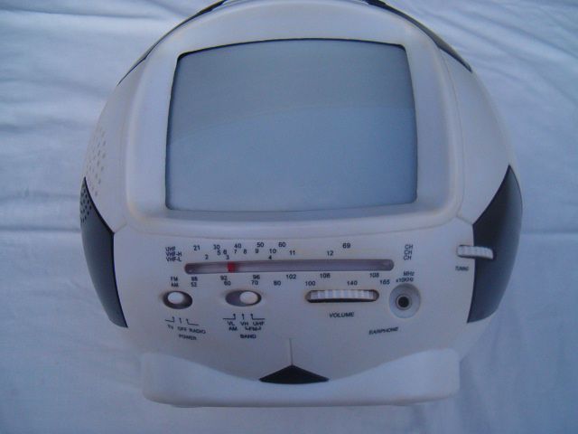 Televisão/Rádio antiga (Euro 2004)