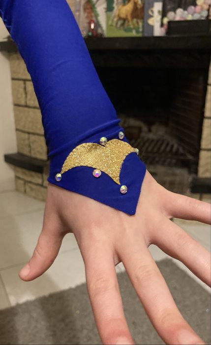 Fato de ginastica ritmica, excelente estado