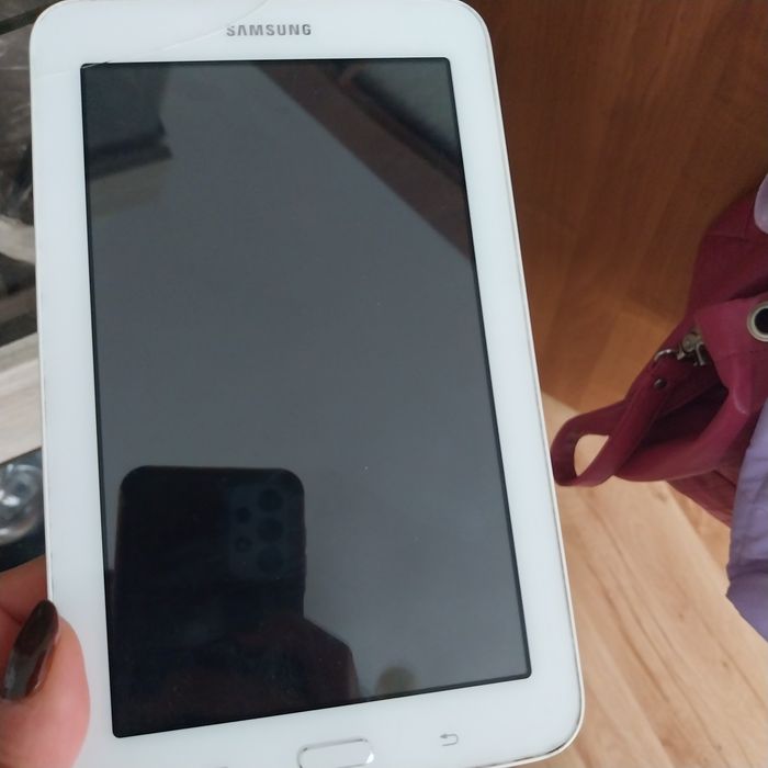 Tablety samsung na czesci 2 sztuki