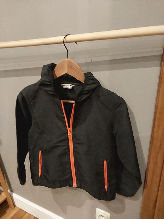 Śliczna zimowa kurtka i kurtka wiatrówka