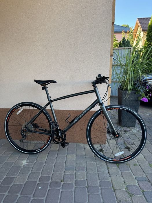 Rower szosowy Whyte R7 L