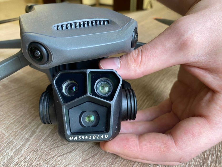 Квадрокоптер DJI Mavic 3 Pro Б/У | З акаунтом | Прив'язаний до пульта | Обмеження для польотів зняті