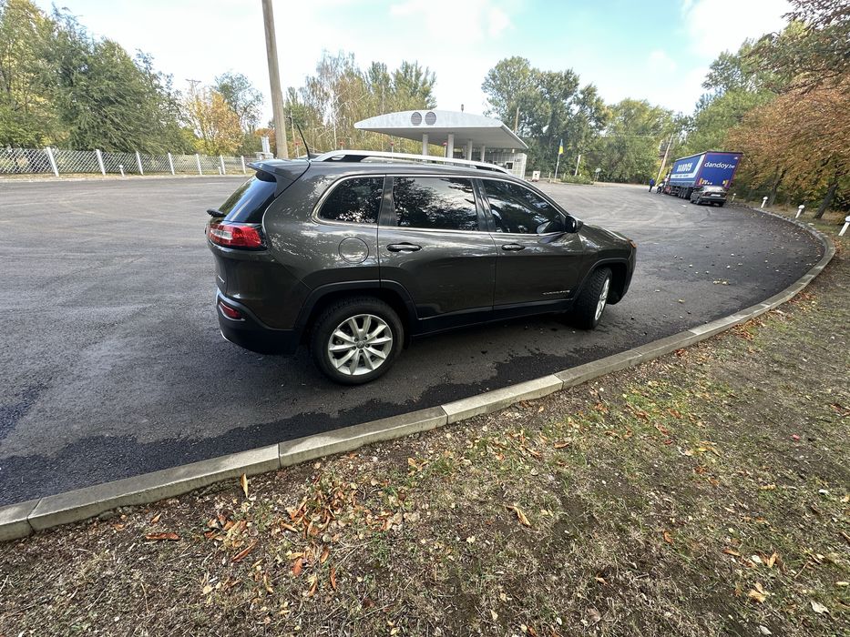 Продам Jeep Cheeroki kl. 2016