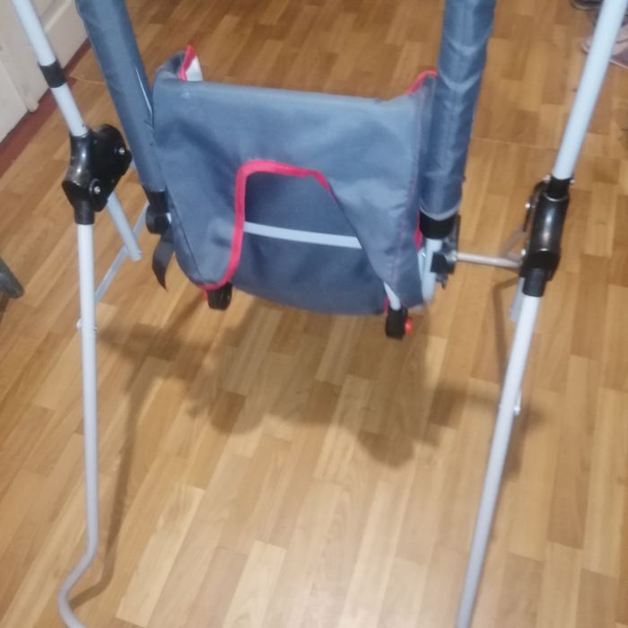 Качеля детская!       ,