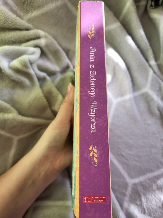 Ania z Zielonego Wzgórza, tom 1 ilustrowany, Lucy Maud Montgomery