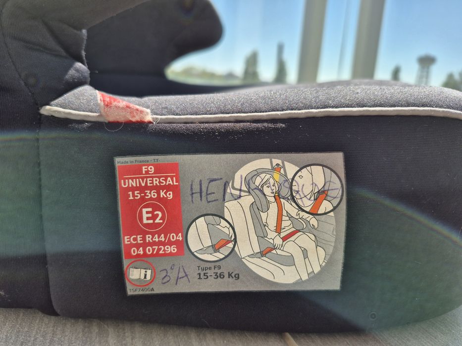 Cadeira e Banco auto criança 15-36kg