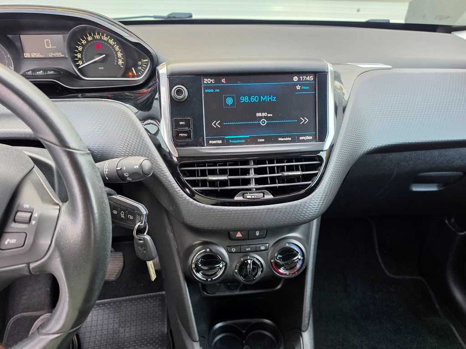 Peugeot 208 1.2VTi 82Cv Style 90.000Km 08/2017