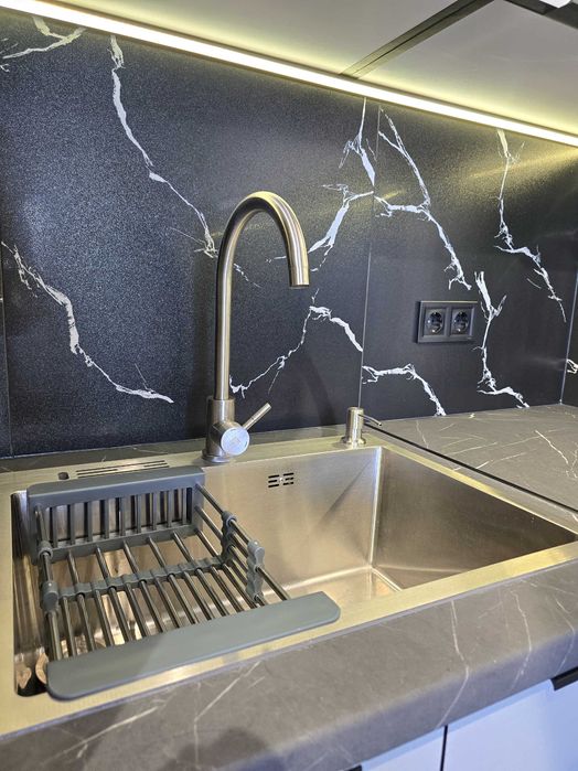 1-кім.кв. в районі міського озера