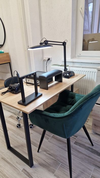 Оренда робочого місця для майстра манікюру З НОВОЮ ТЕХНІКОЮ