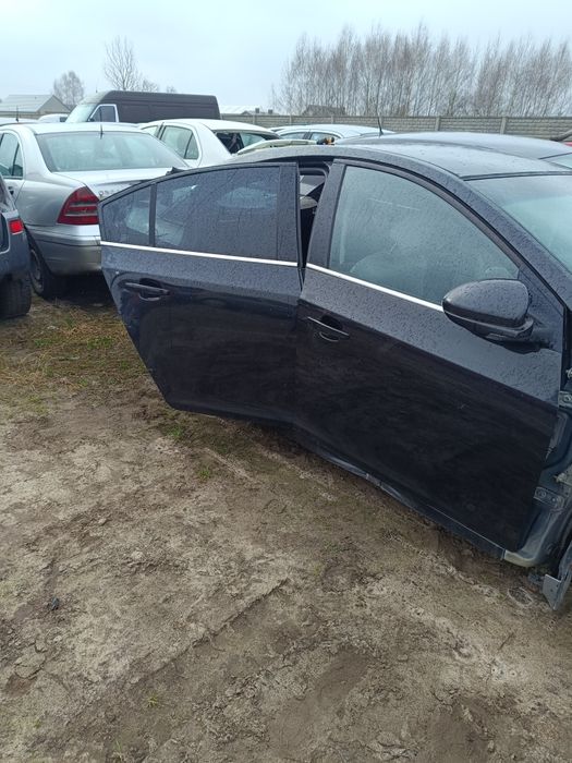Продам двері  шевроле Круз