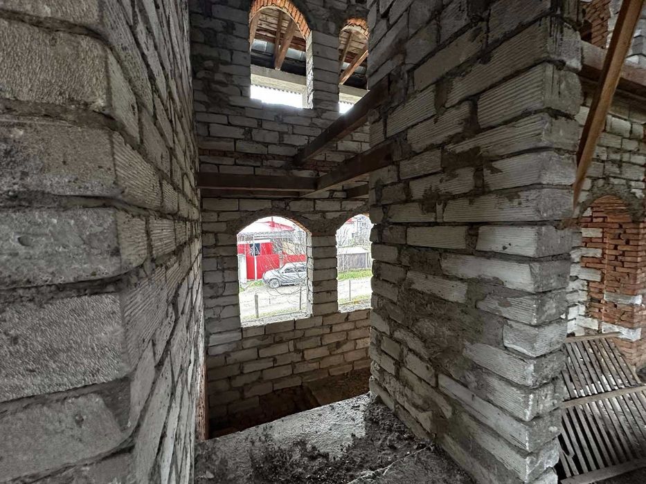 Продається будинок в с. Середнє Водяне
