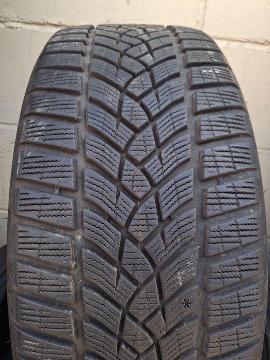 распаровка шины б/у 225/45 r18 GOODYEAR UltraGrip Performance RSC