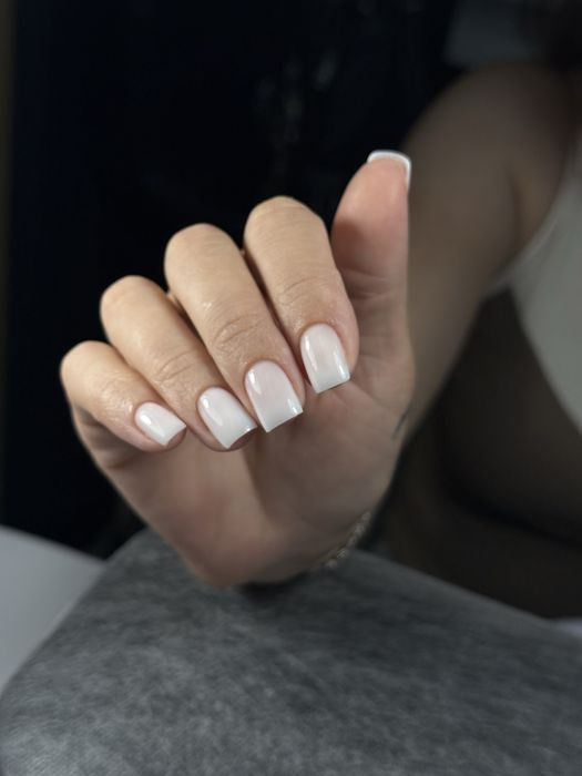 Манікюр, педикюр, подологія, брови, вії