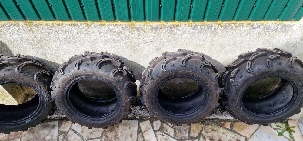 Maxxis Zilla 27x10-14