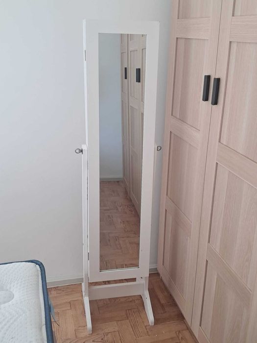 Espelho Guarda-Joias