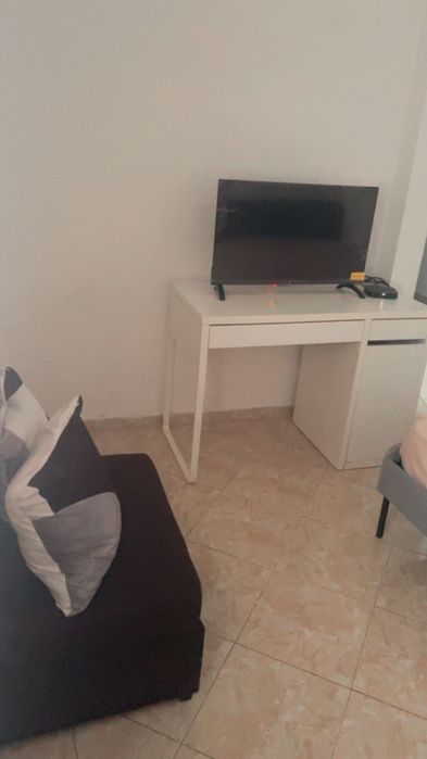 Alugo quarto zona pontinha