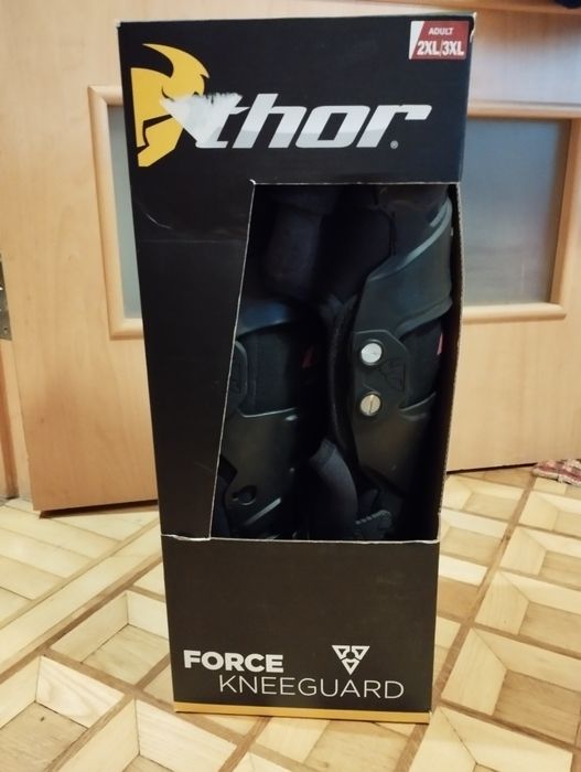 Наколенники Thor
