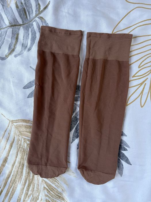 Krotkie cienkie skarpetki braz