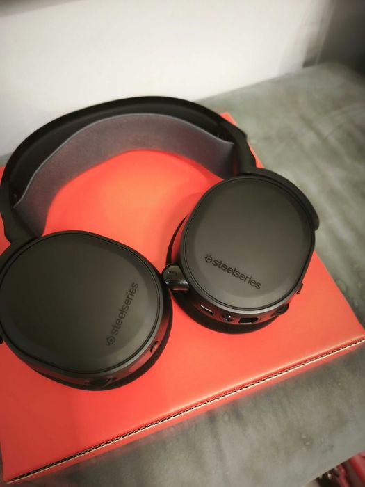 SteelSeries Arctis 7+ wireless_нові