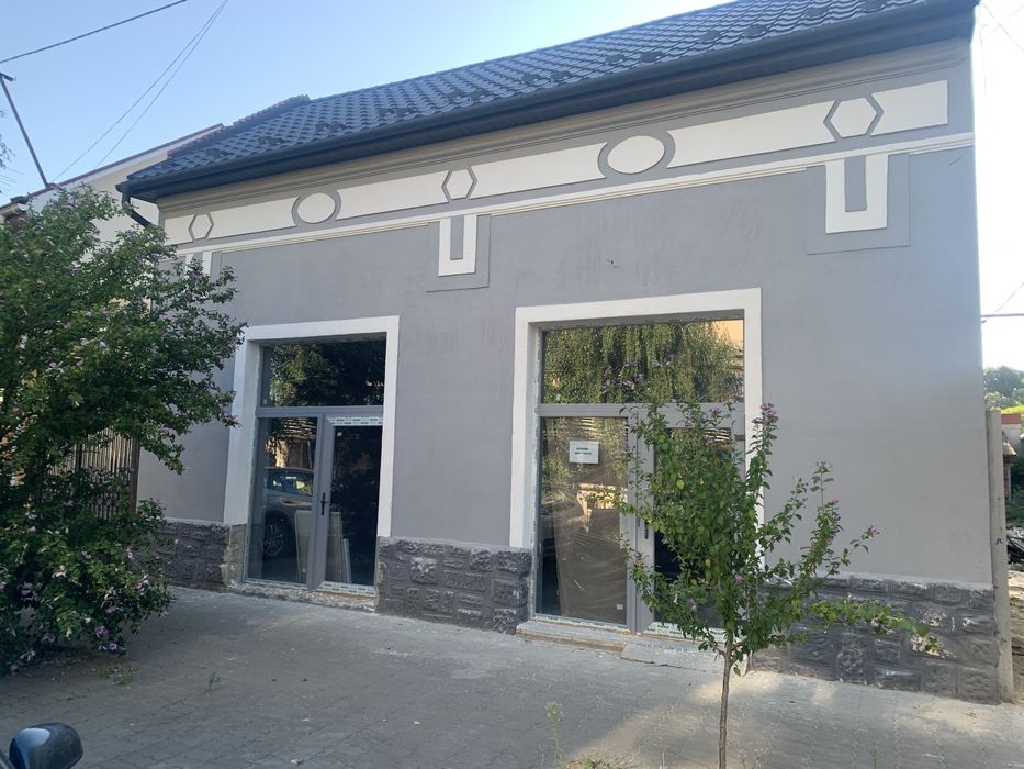 Здається в оренду комерційне приміщення в центрі міста Берегова