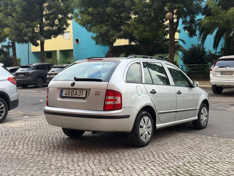 Skoda Fabia 1.2 C/AC Nacional 2006. — photo 4