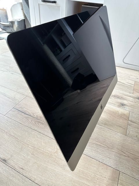 iMac 27” Retina 4K – Klawiatura + Mysz – Stan Bardzo Dobry