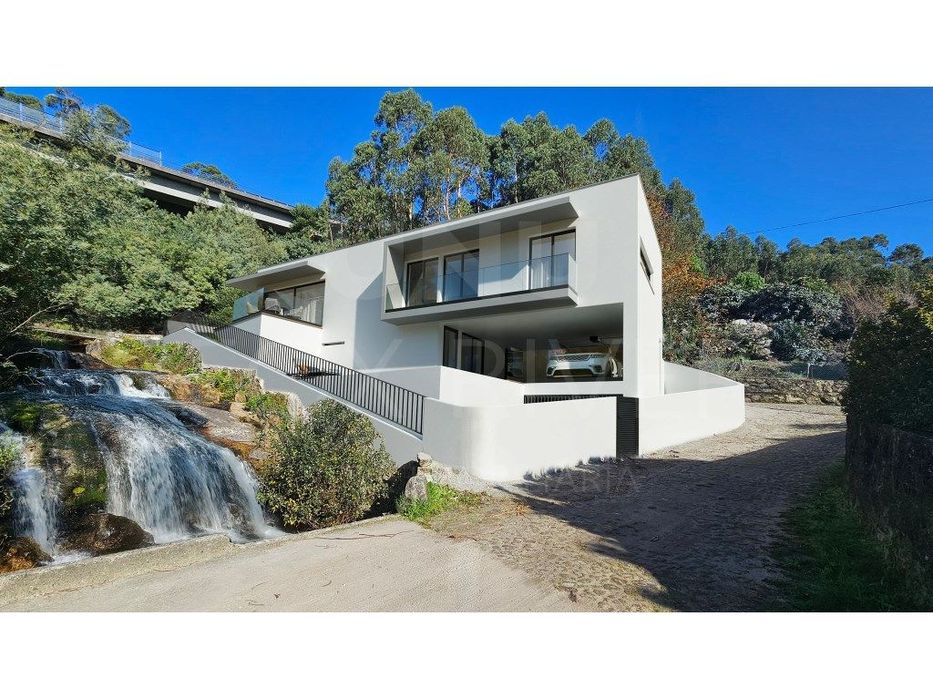 Moradia T3 de Luxo em Perre, Viana do Castelo