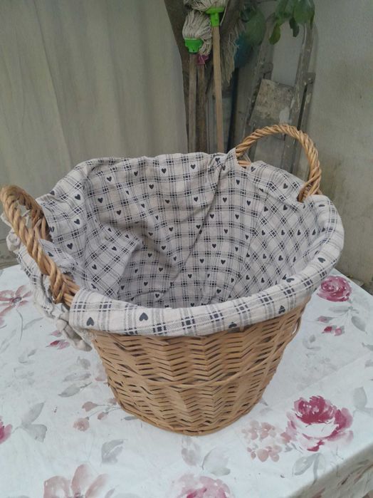 Várias Cestas de verga