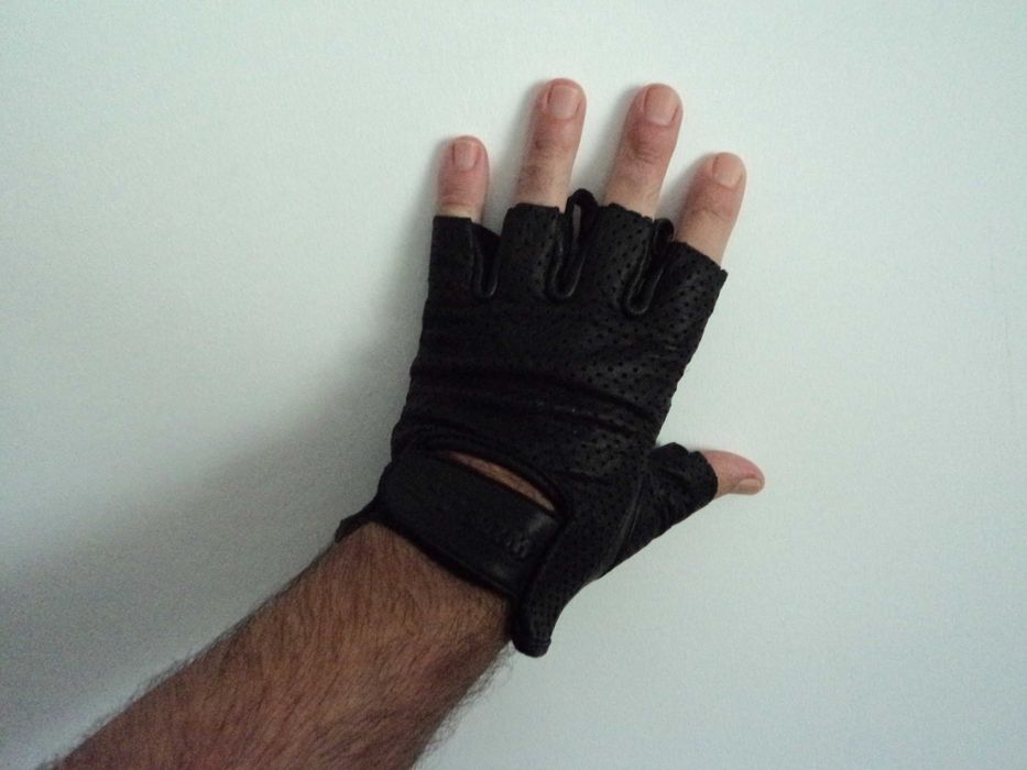 LUVAS " M " Pele muito confortáveis estado NOVO