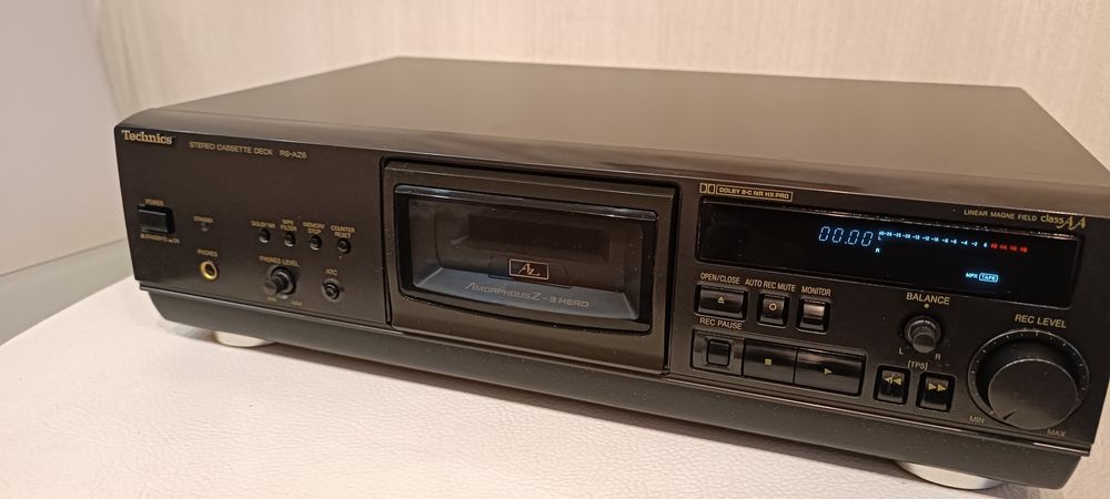 Technics   RS-AZ6