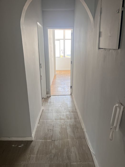 Quartos para arrendar em alverca sobralinho 3 min de estacao 300€ solteiro e 500€ casal