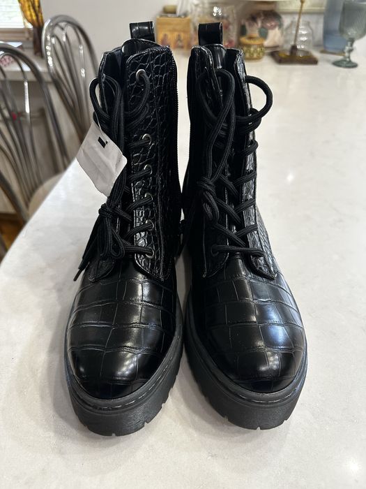 Жіночі кожані черевикі