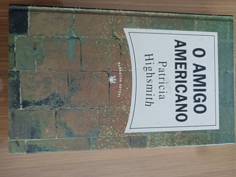 Vendo livro O Amigo Americano