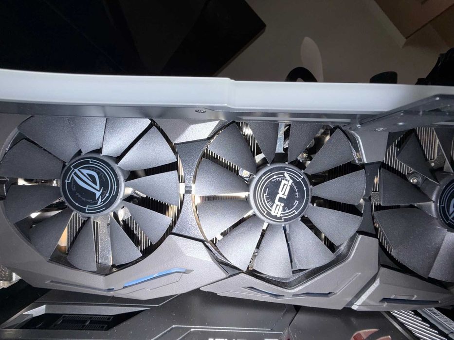 ASUS ROG Strix GTX 1070 8GB – Placa Gráfica