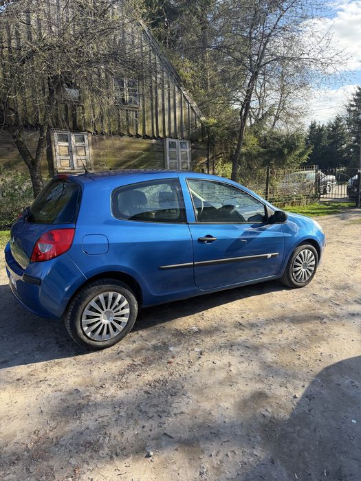 Renault cllio 3   1.2 benzyna 2006 rok